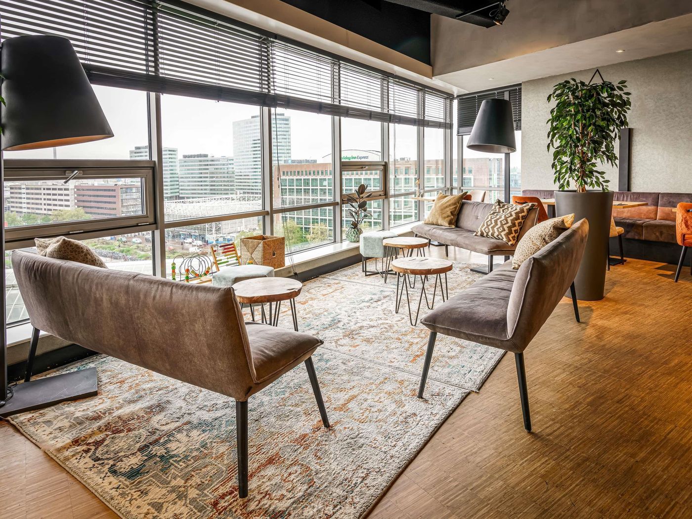 Mercure-Hotel-Amsterdam-Sloterdijk-Station-Restaurant-6