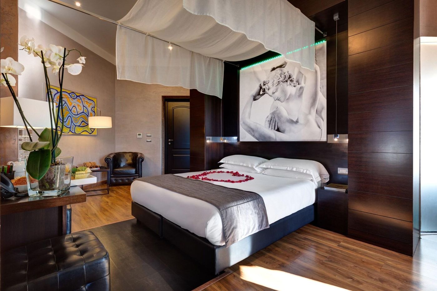 Dharma-Luxury-Hotel-Room-17