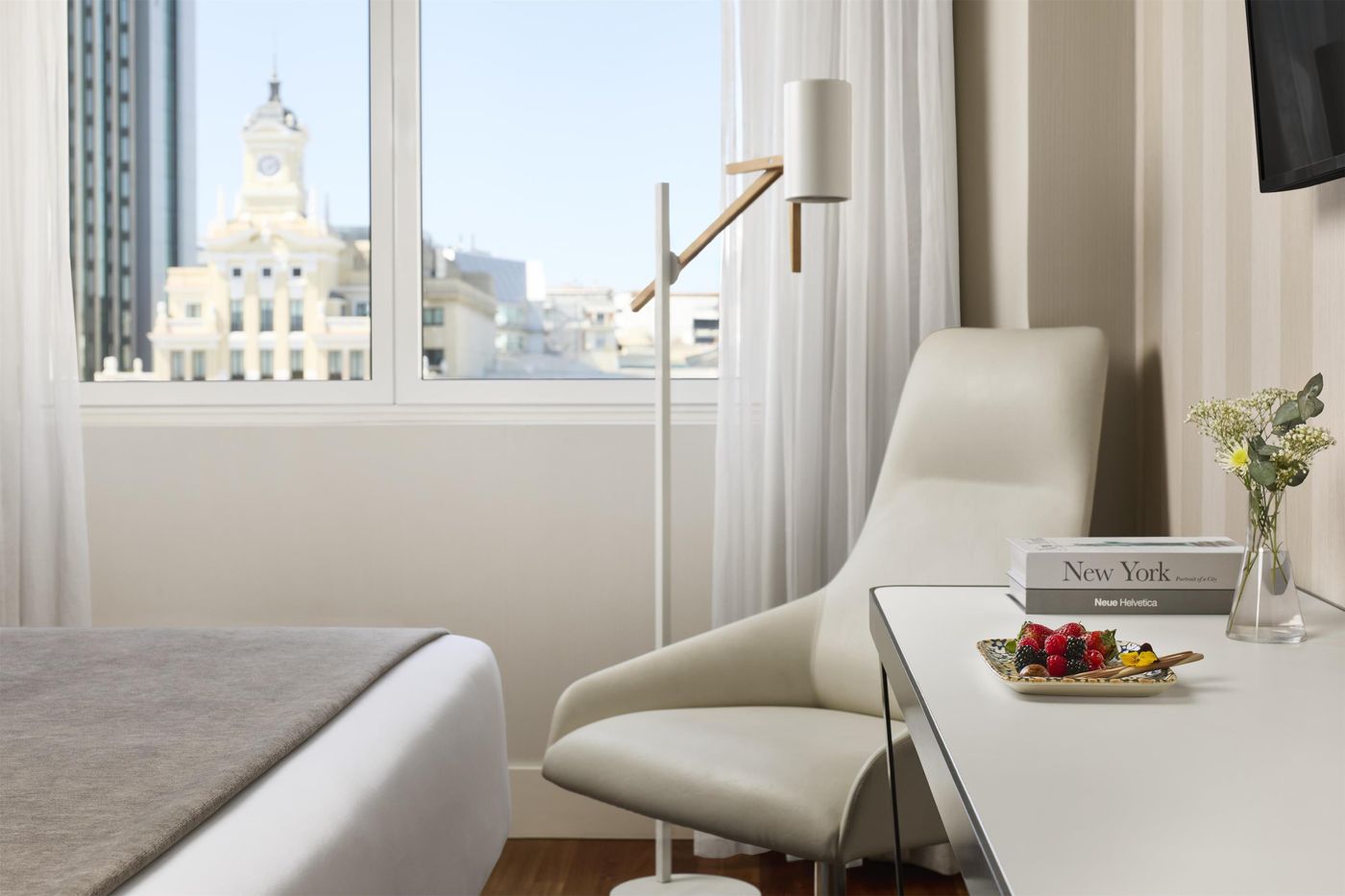 NH-Collection-Madrid-Colon-General-view-50