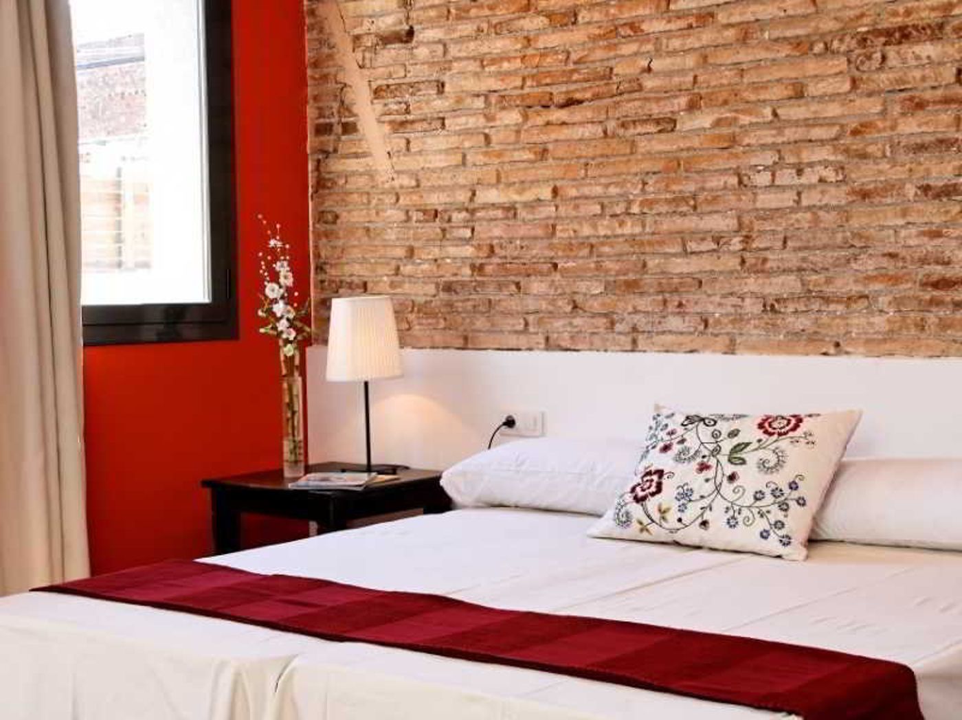 Inside Barcelona Apartments Sants-Spain-BARCELONA-General view-5