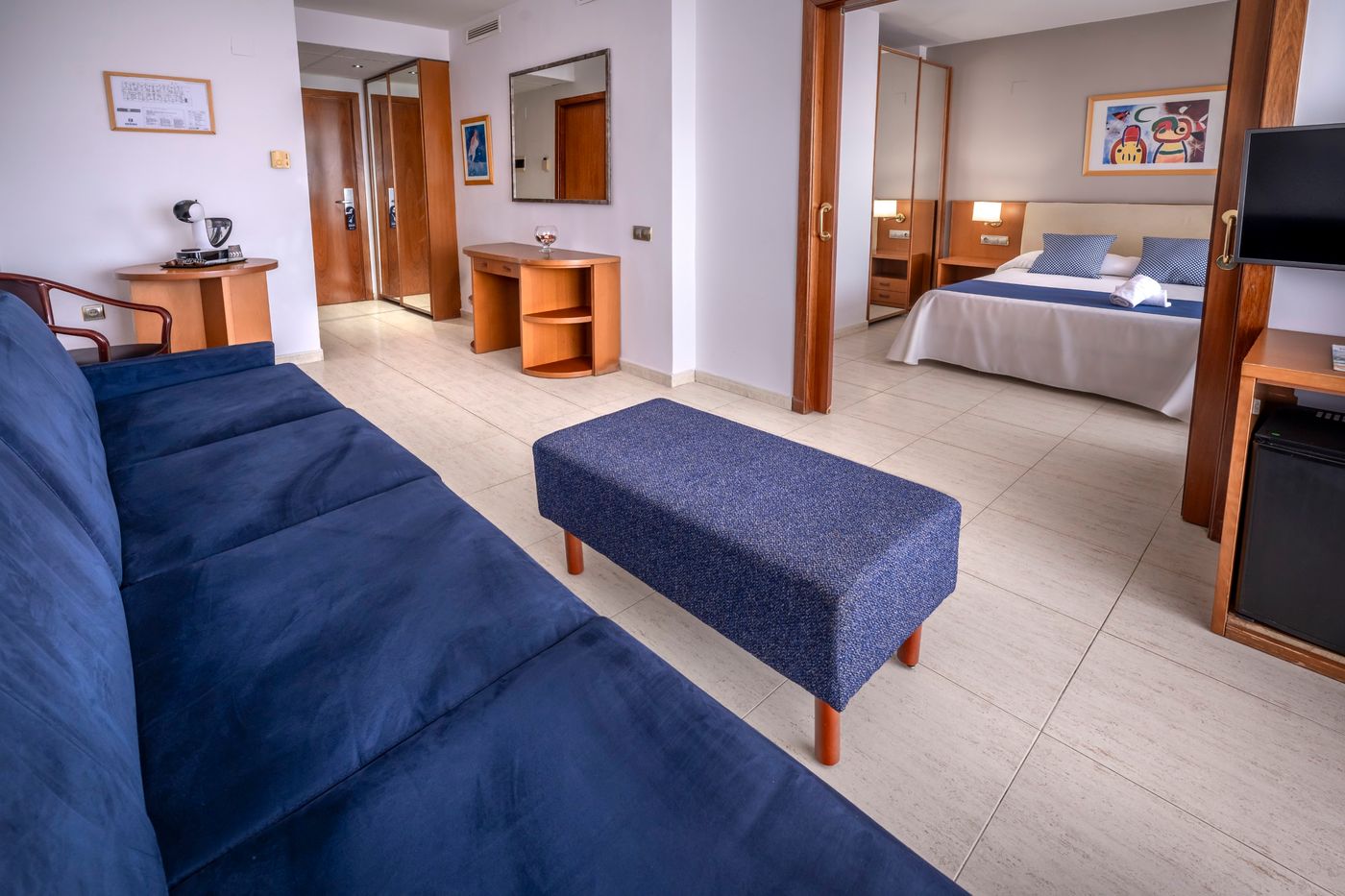 4R-Gran-Regina-Hotel-Room-19