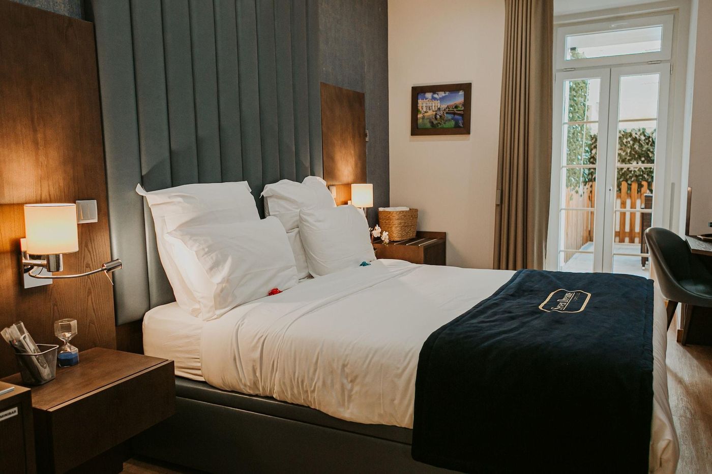 Seven-Dreams-Suites-Room-9