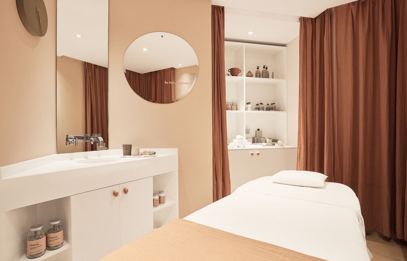 Grand Hotel Du Palais Royal  - France - PARIS - Sports and Entertainment - 3