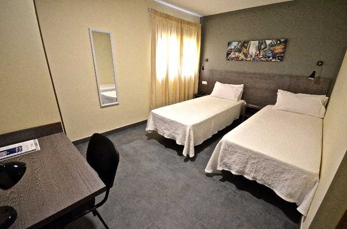 Hotel-Puerto-Canteras-Room-7