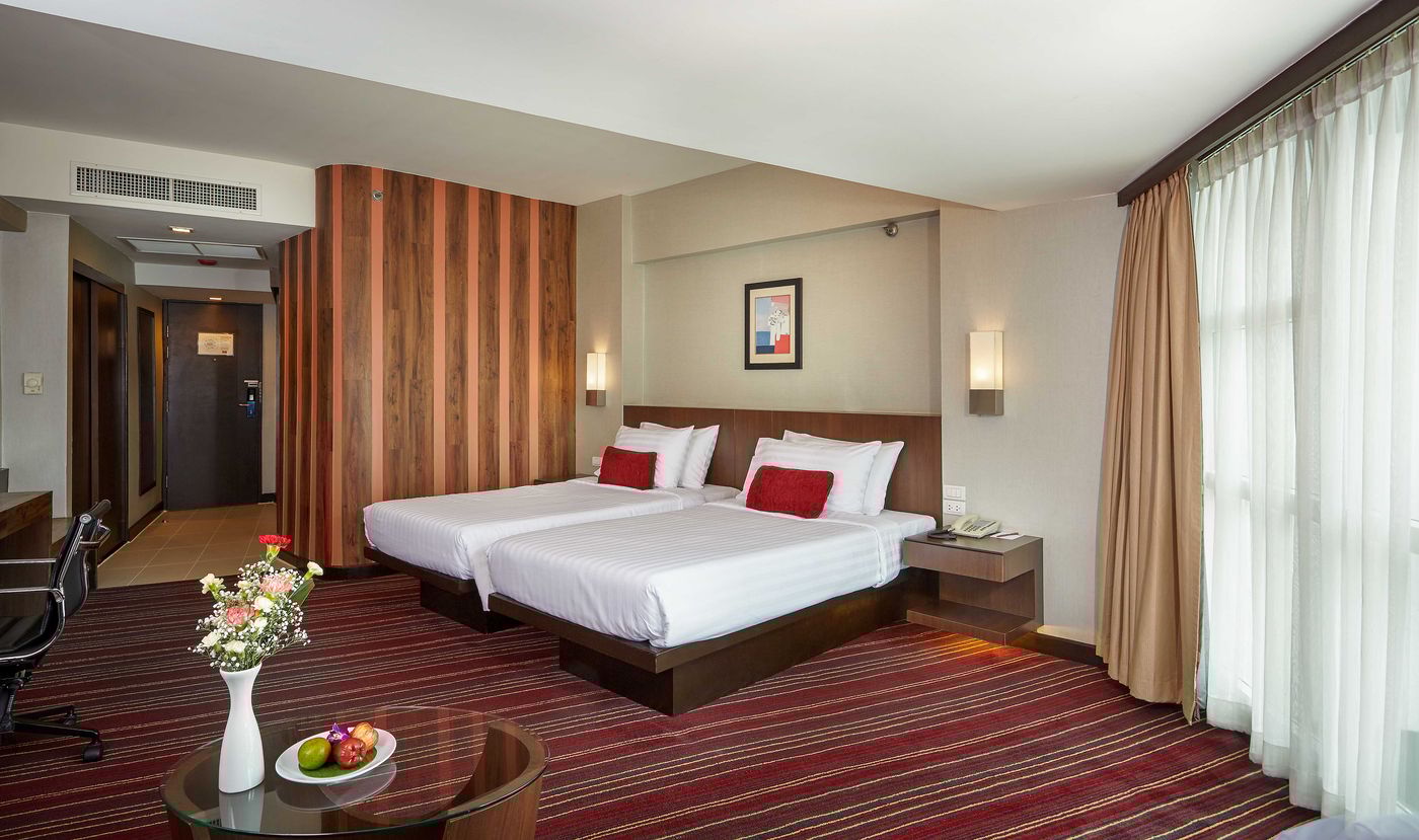 Ambassador-Bangkok-Room-9