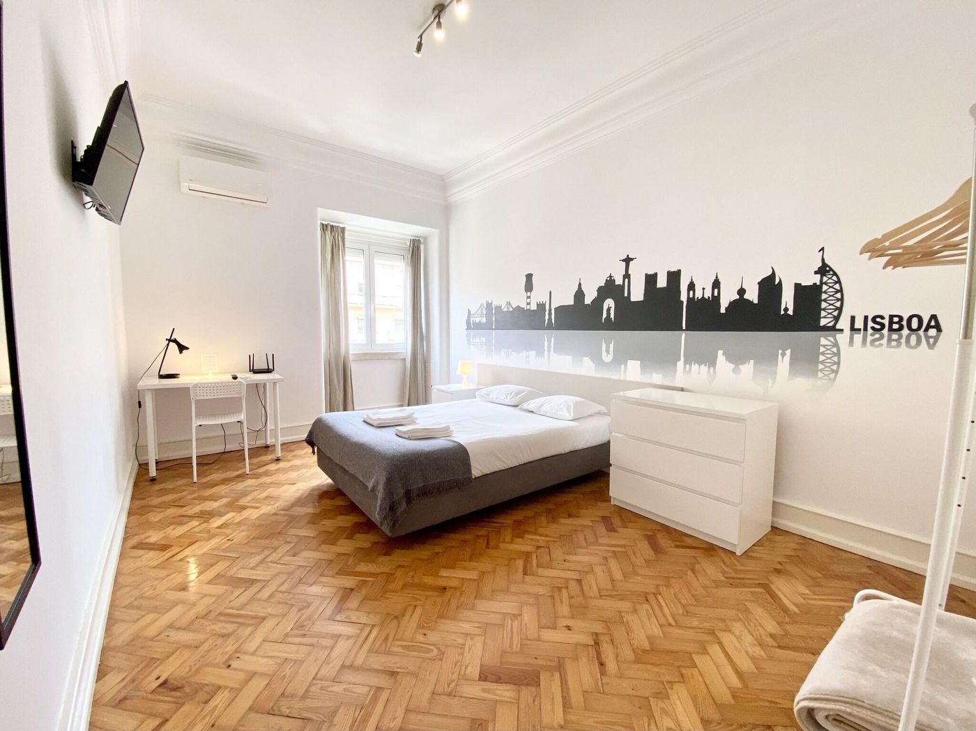 Home-Out-Rooms---Apartments-Room-115