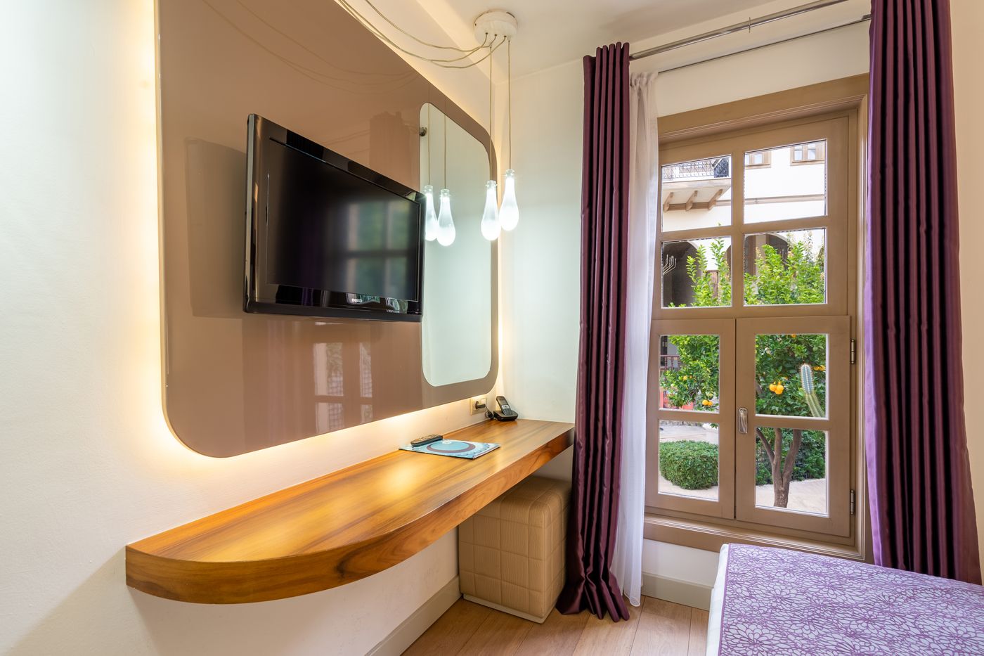 Puding-Hotel-Room-42