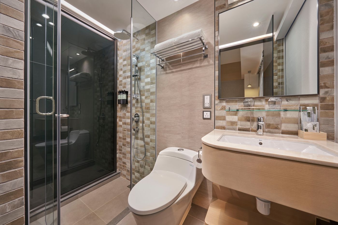 Y-Hotel-Hong-Kong-Room-10