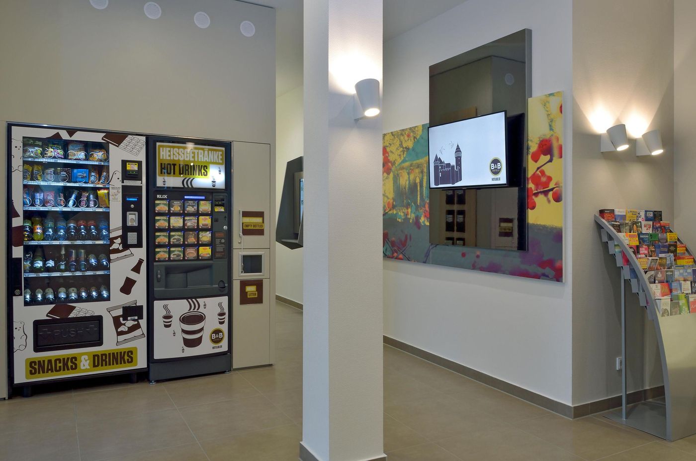 B-B-Hotel-Potsdam-Lobby-21