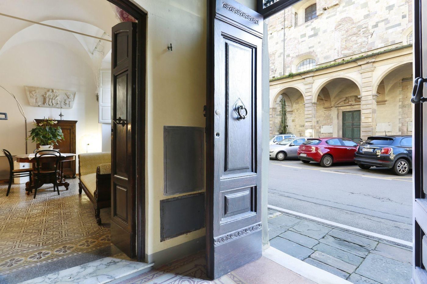 B&B Pergola House-Italy-LUCCA-Lobby-3