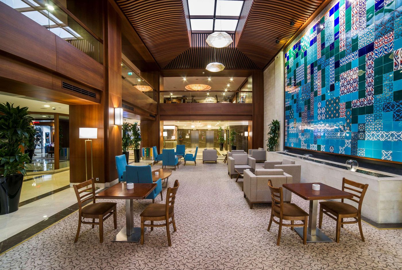 Radisson-Hotel-President-Old-Town-Istanbul-Bar-2