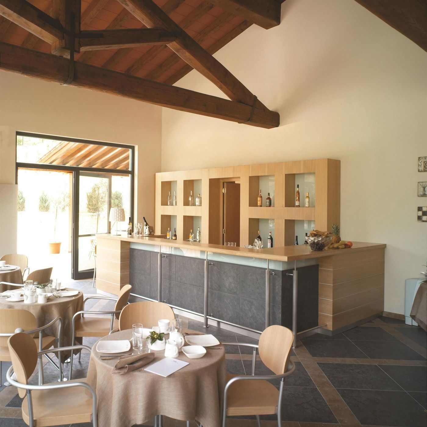 Meridiana-Country-Bar-13