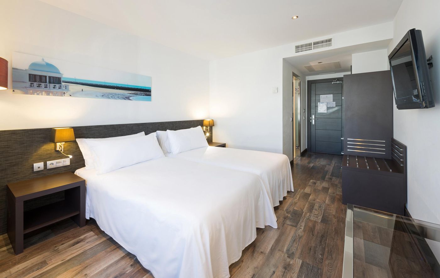 TRYP-Cadiz-La-Caleta-Hotel-Room-20