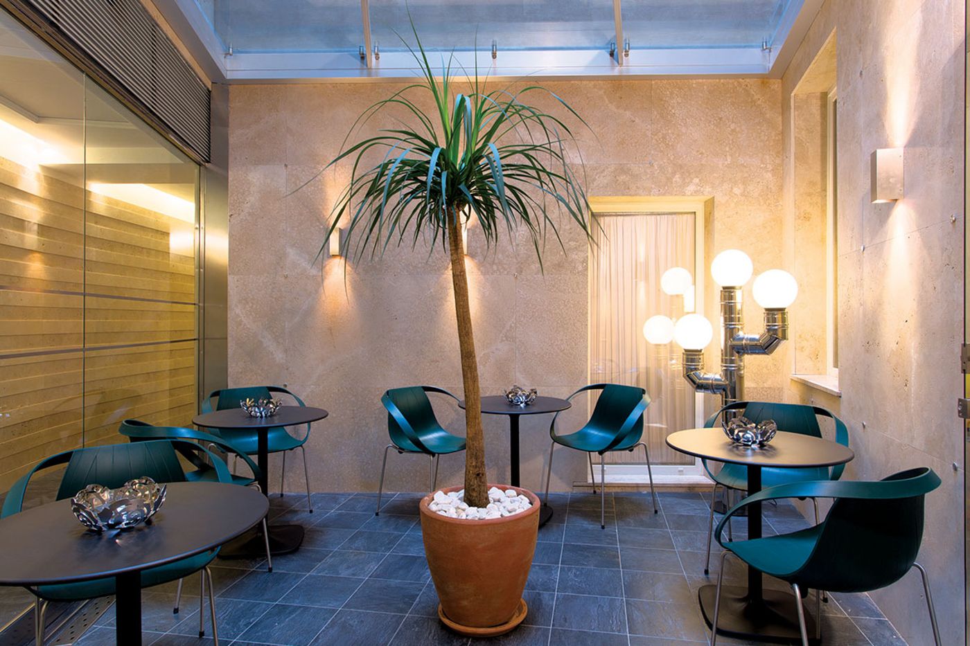 Stendhal Luxury Suites