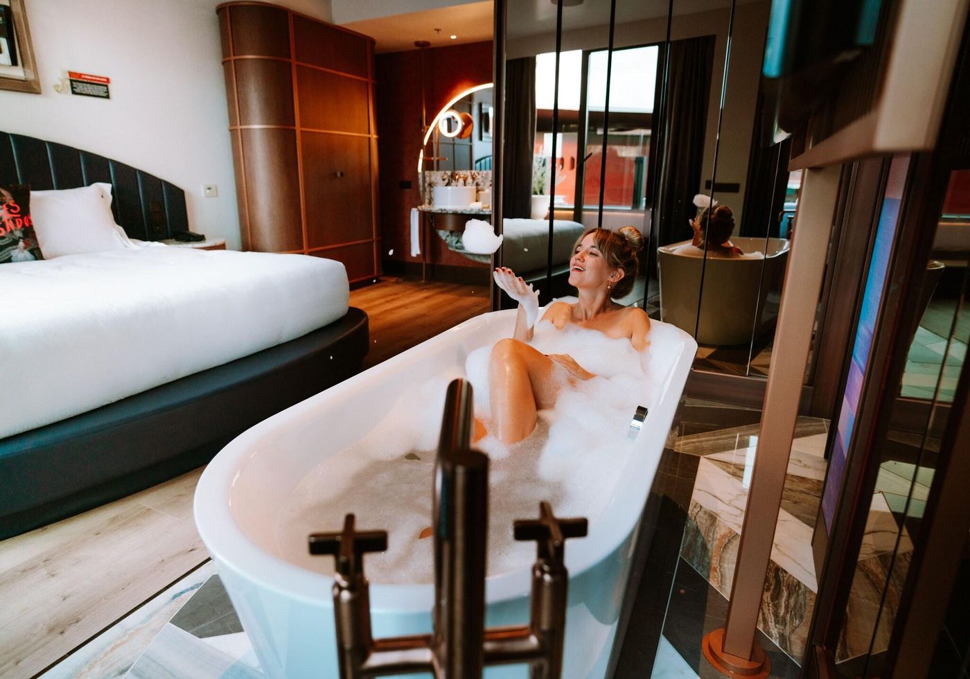 Hard-Rock-Hotel-Madrid-Room-36