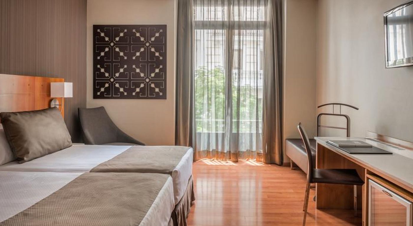 Catalonia-Puerta-del-Sol-Room-42