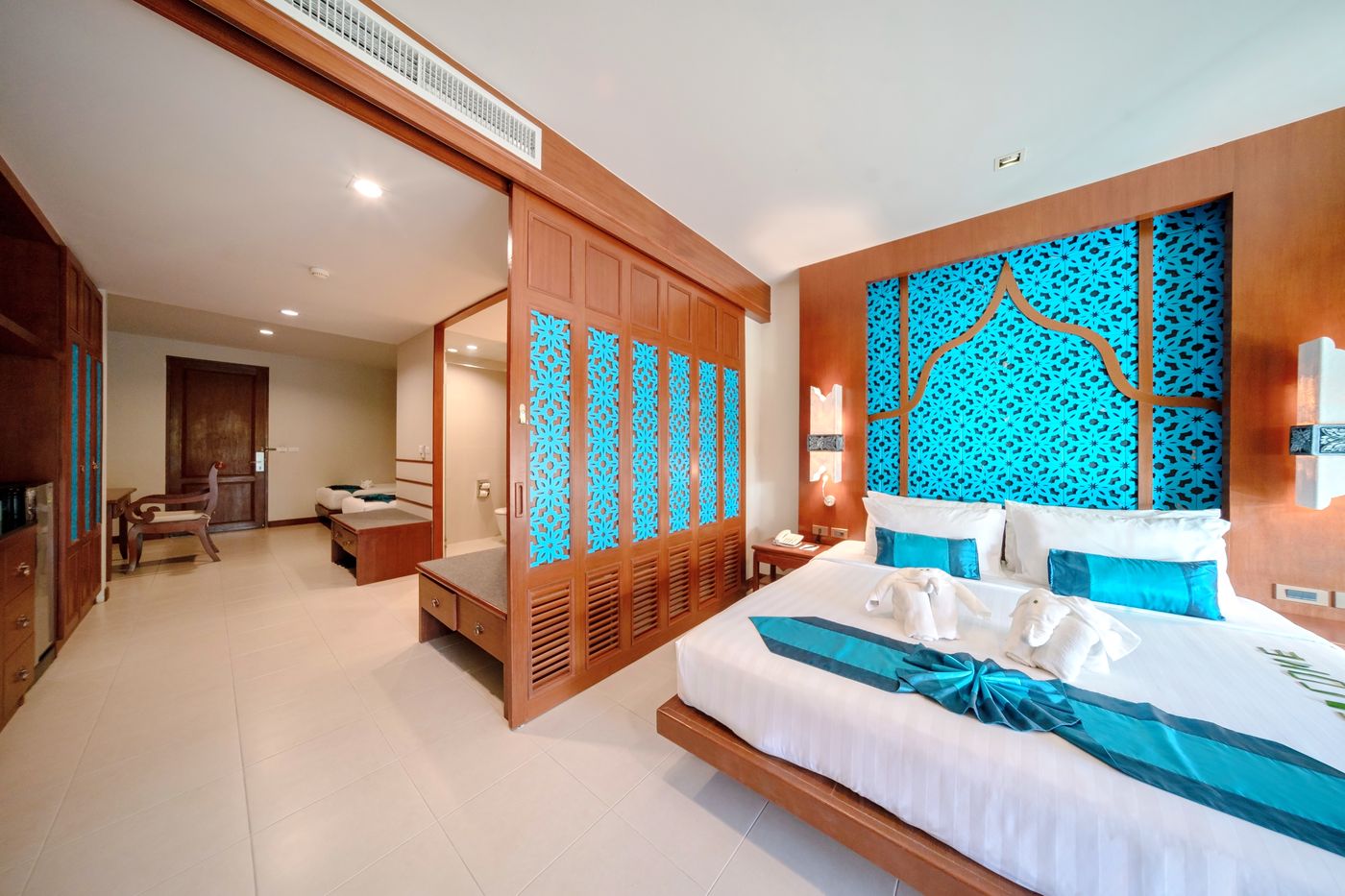 Rawai-Palm-Beach-Resort-Room-17