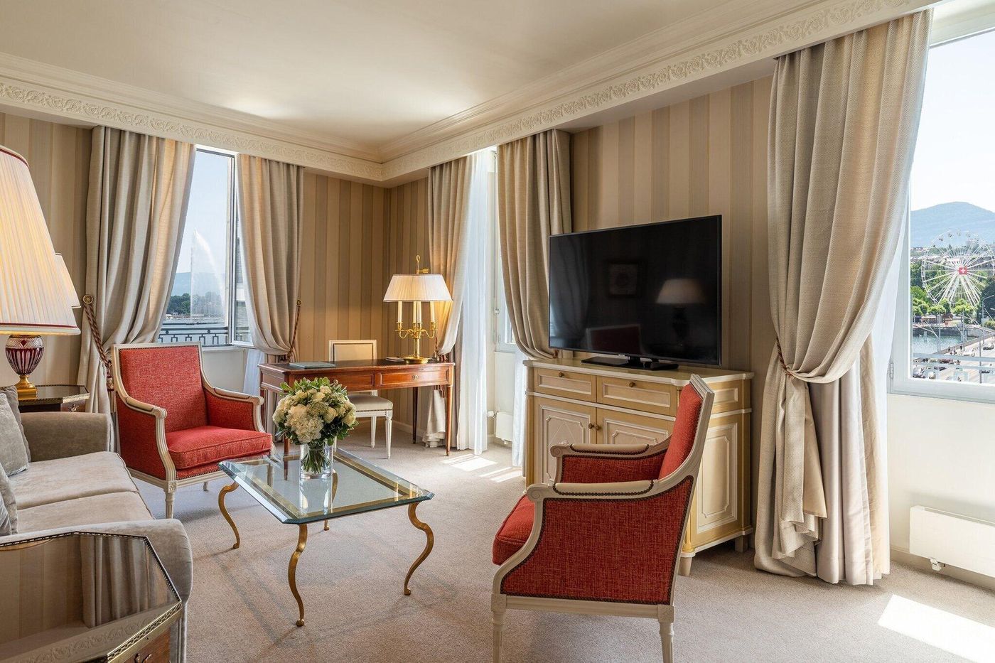 Four-Seasons-Hotel-Geneva-Room-8
