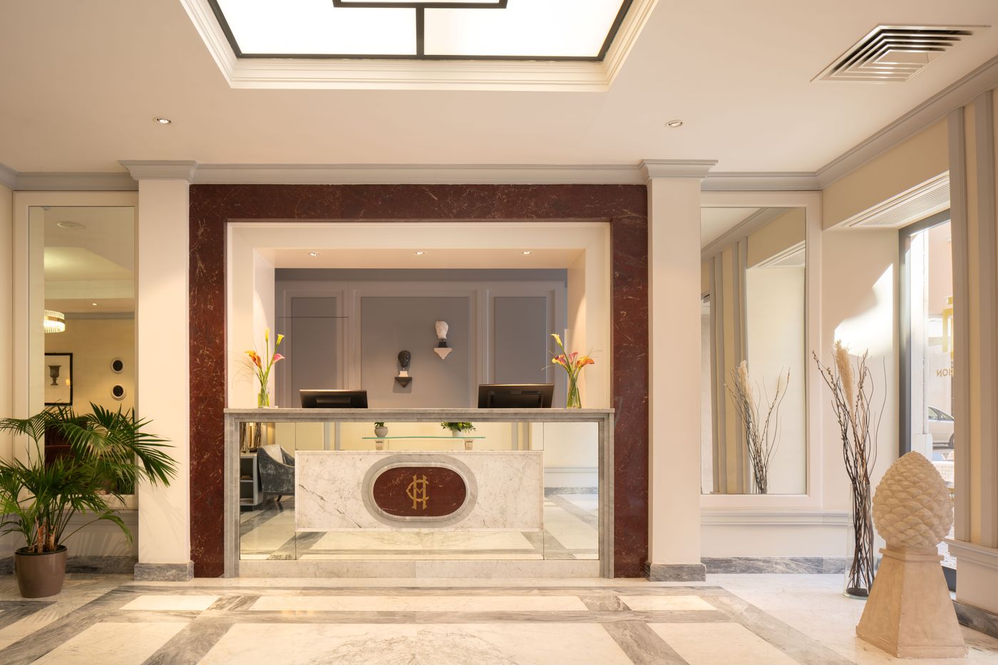 Hotel-Della-Conciliazione-Lobby-1