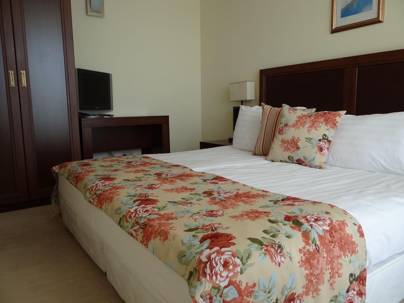 Sunset-Resort-Room-27