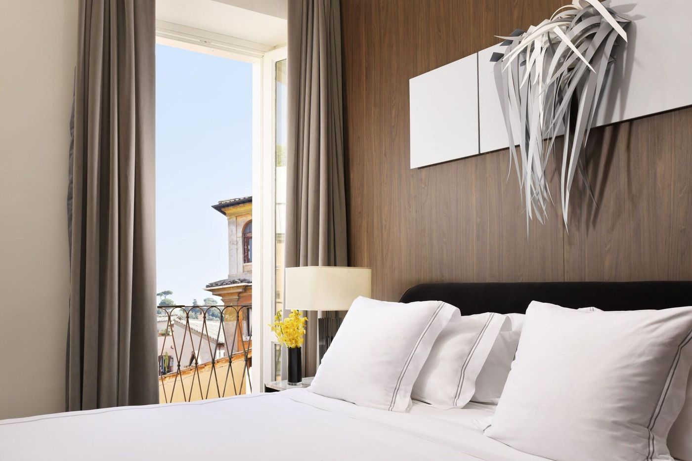 The-First-Dolce-Room-28