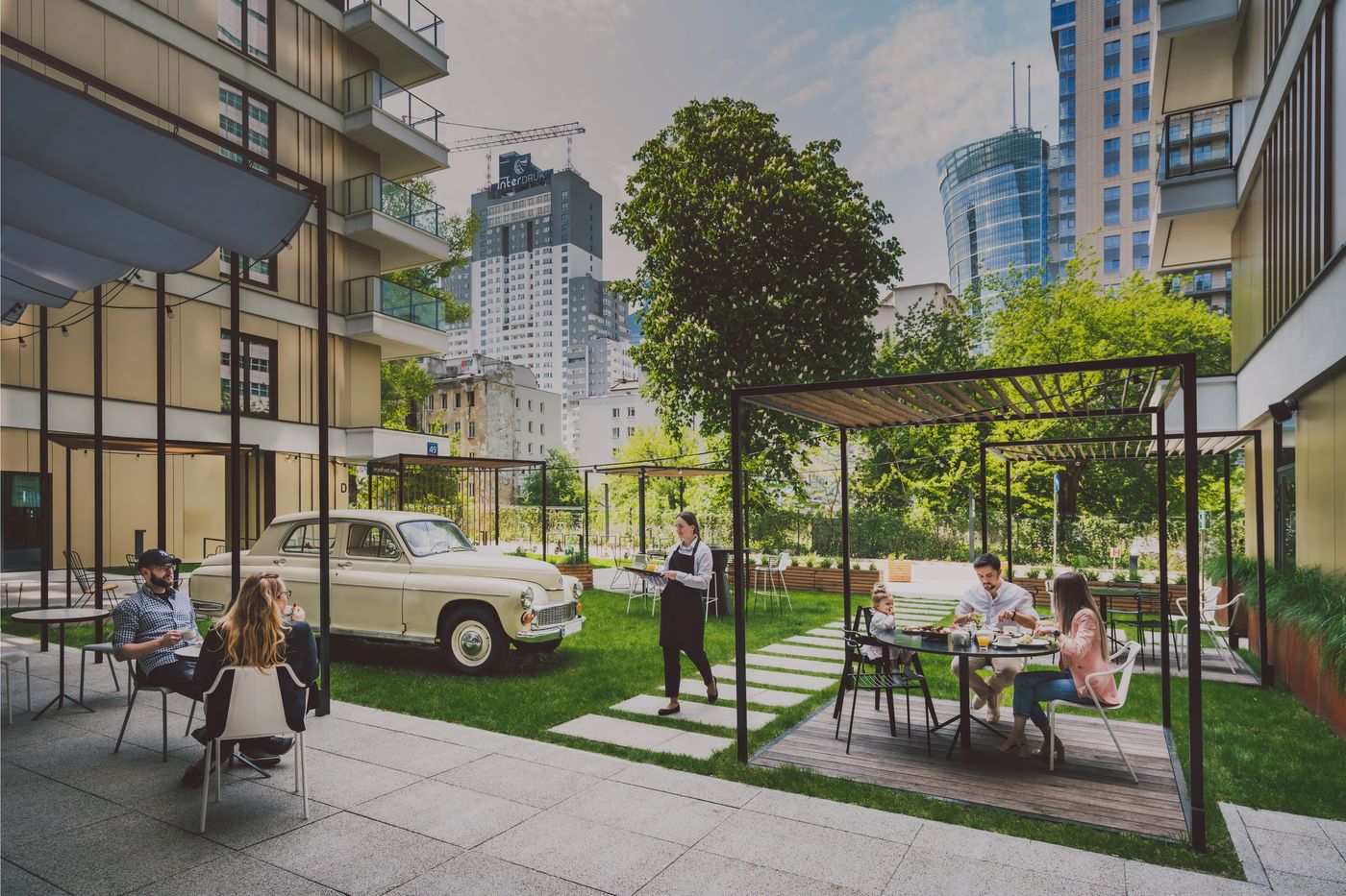 Royal-Tulip-Warsaw-Apartments-Terrace-36