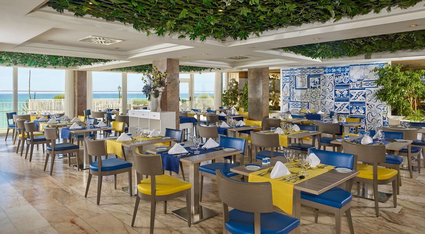 Holiday-Inn-Algarve-Restaurant-29