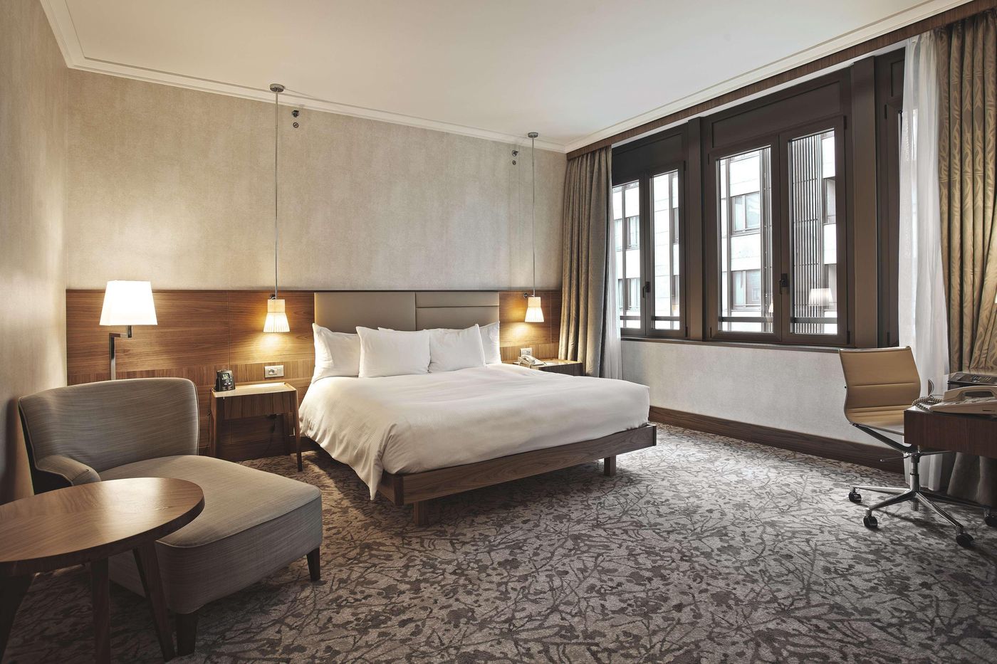 Hilton-Milan-Room-21