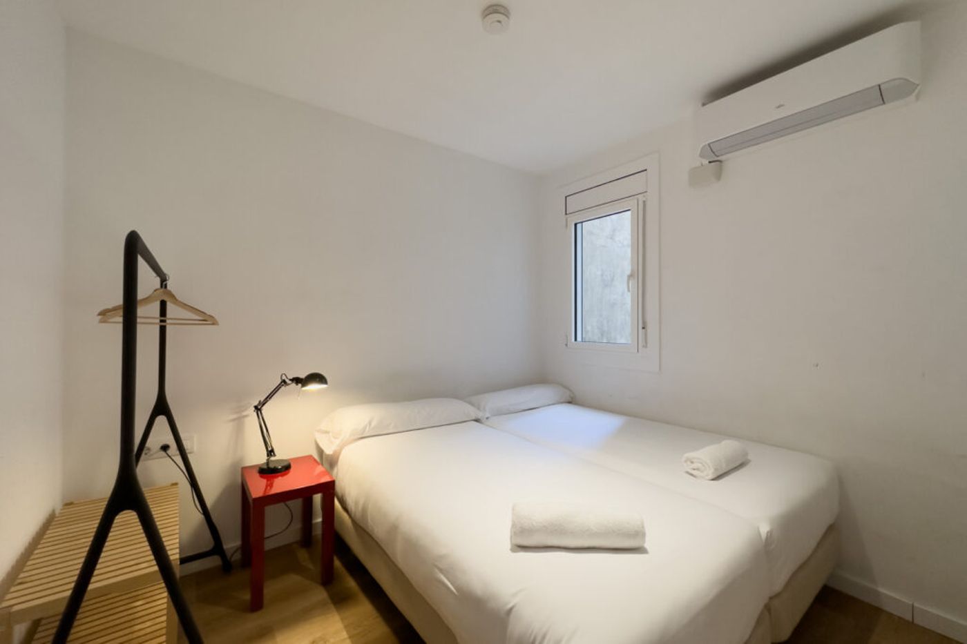 Ainb Barcelona Sants Apartments-Spain-BARCELONA-Room-7