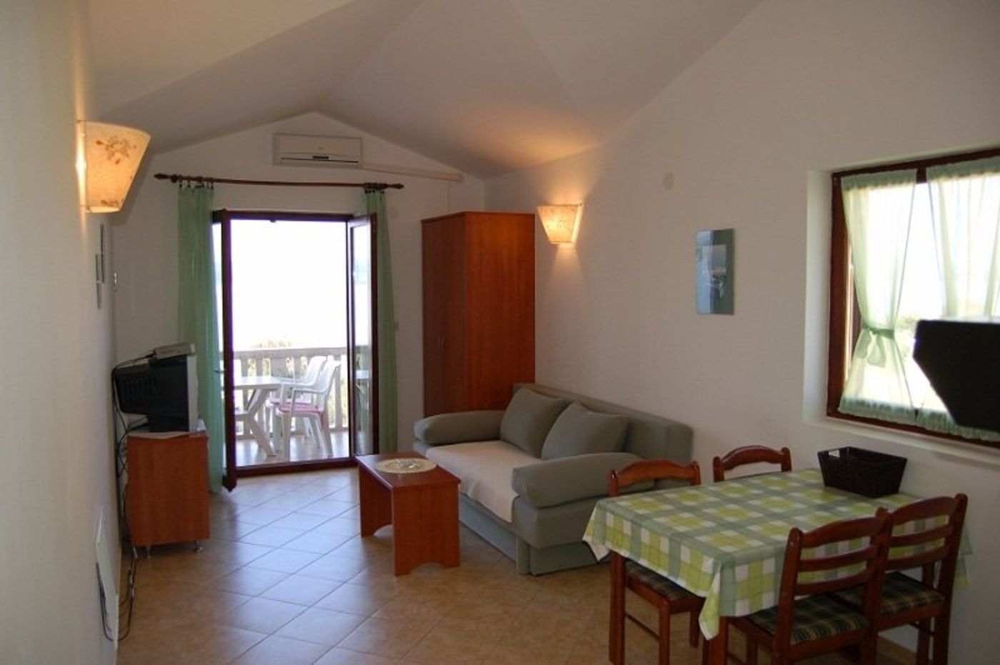 Adria-Apartments-Room-3