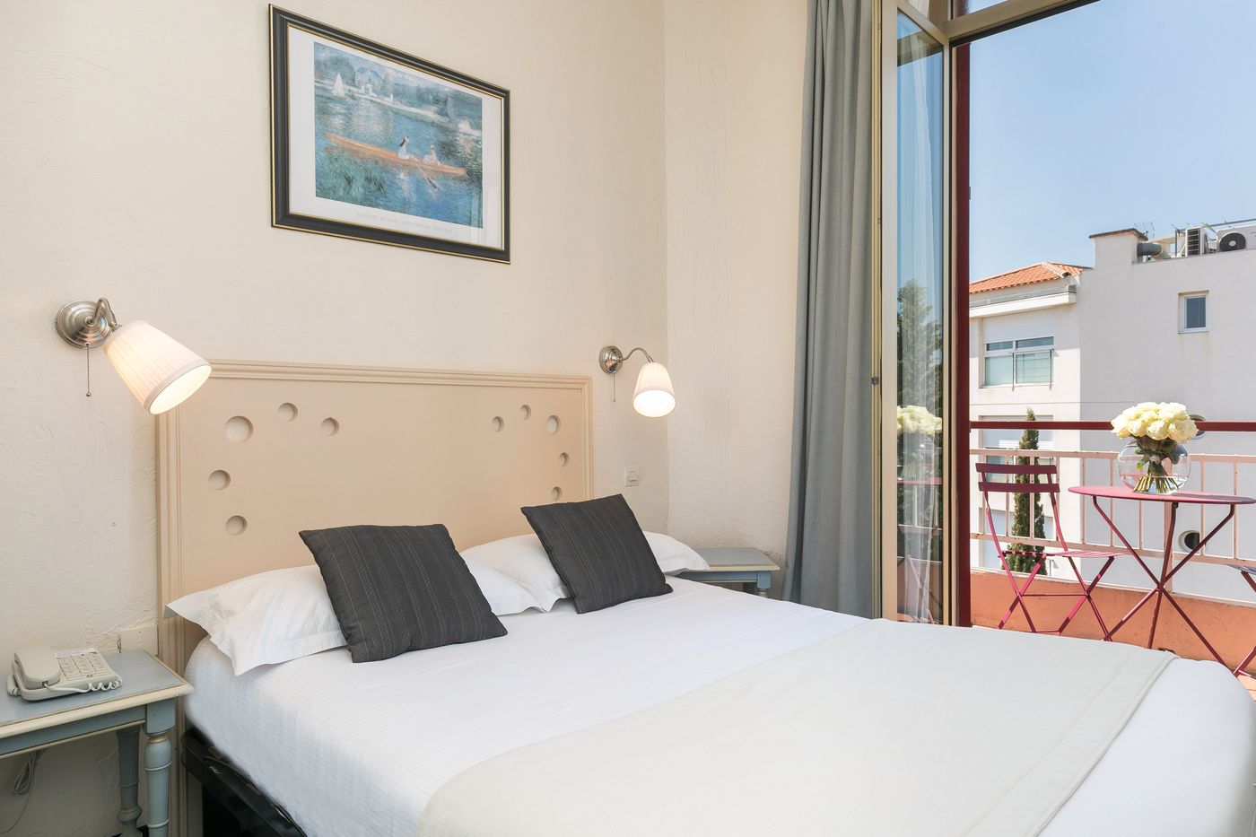 Hotel-Des-Orangers-Room-38