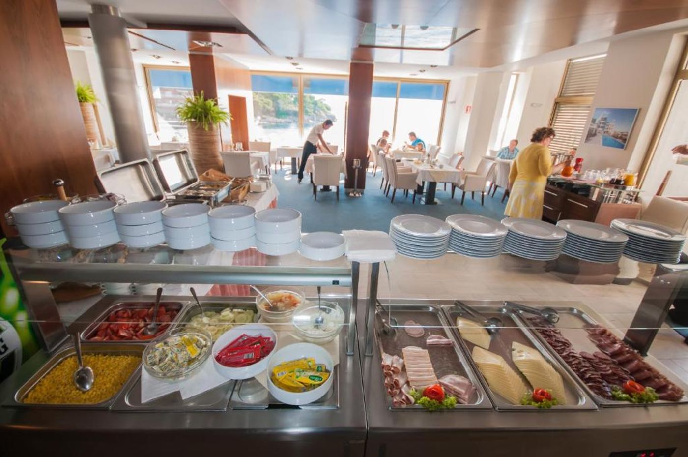 Bozava---Maxim-Restaurant-14