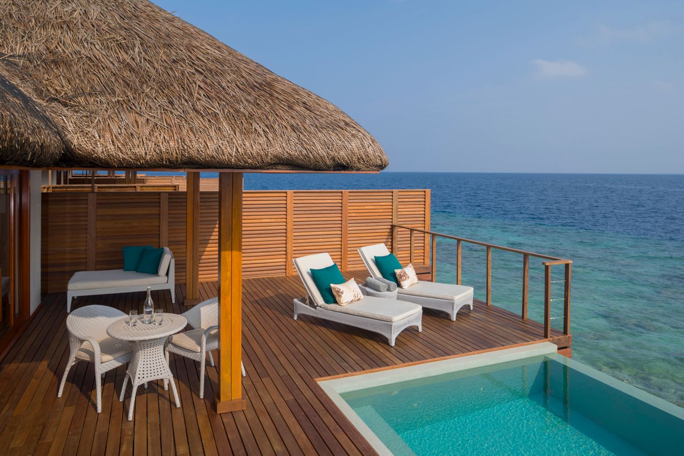 Dusit Thani Maldives 17