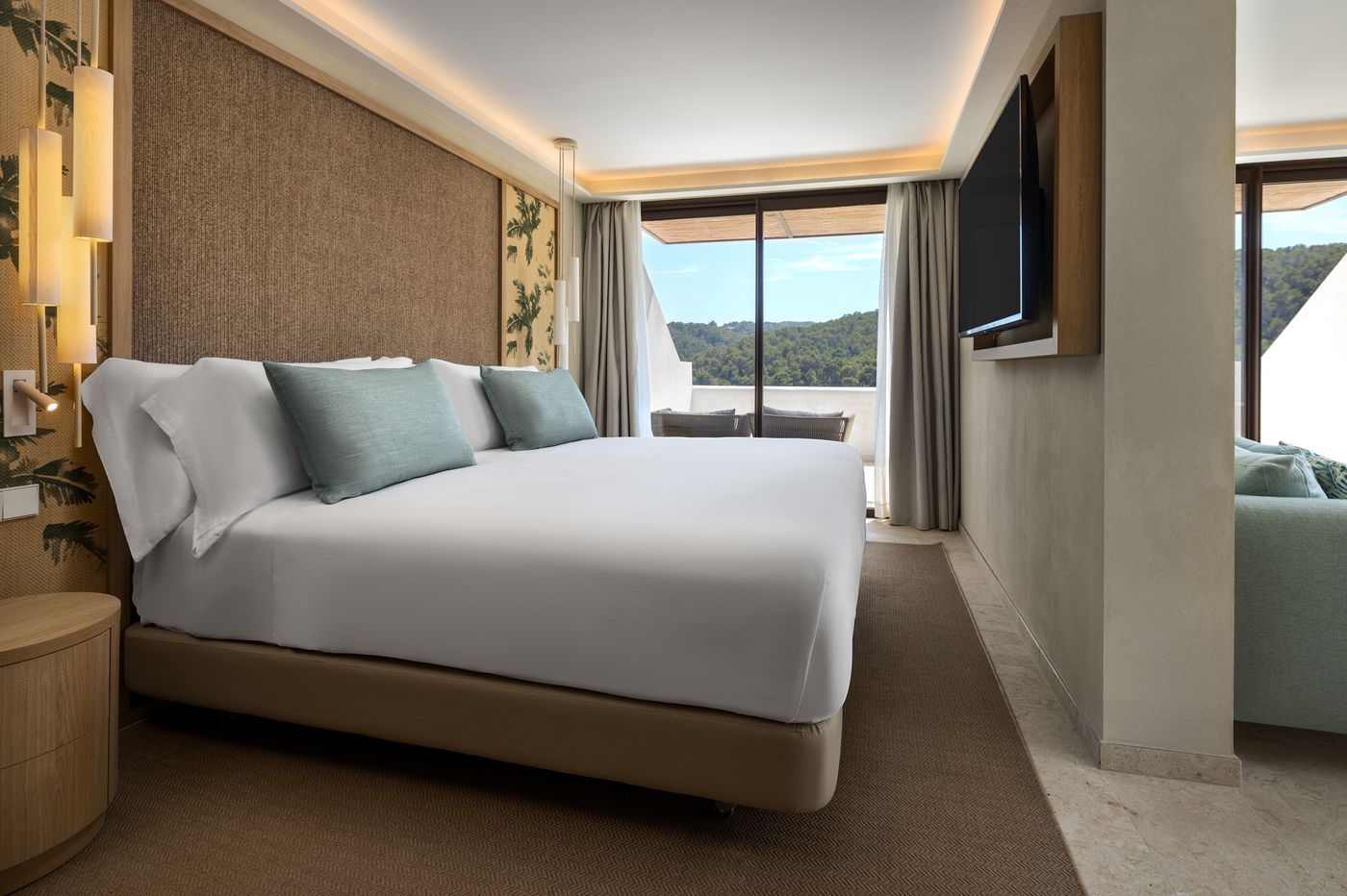 Club Cala San Miguel Hotel Ibiza, Curio Collection by Hilton