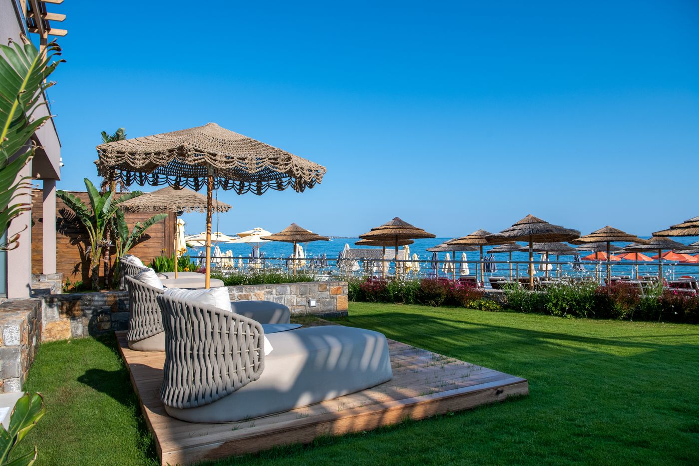 High Beach White - Adults Only