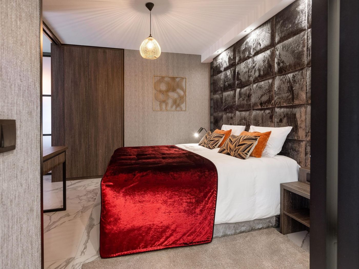 Art-Suites-Hotel-Room-33