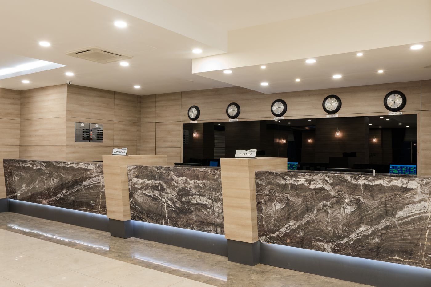 Throne-Sea-Gate-Belek-Hotel-Lobby-55