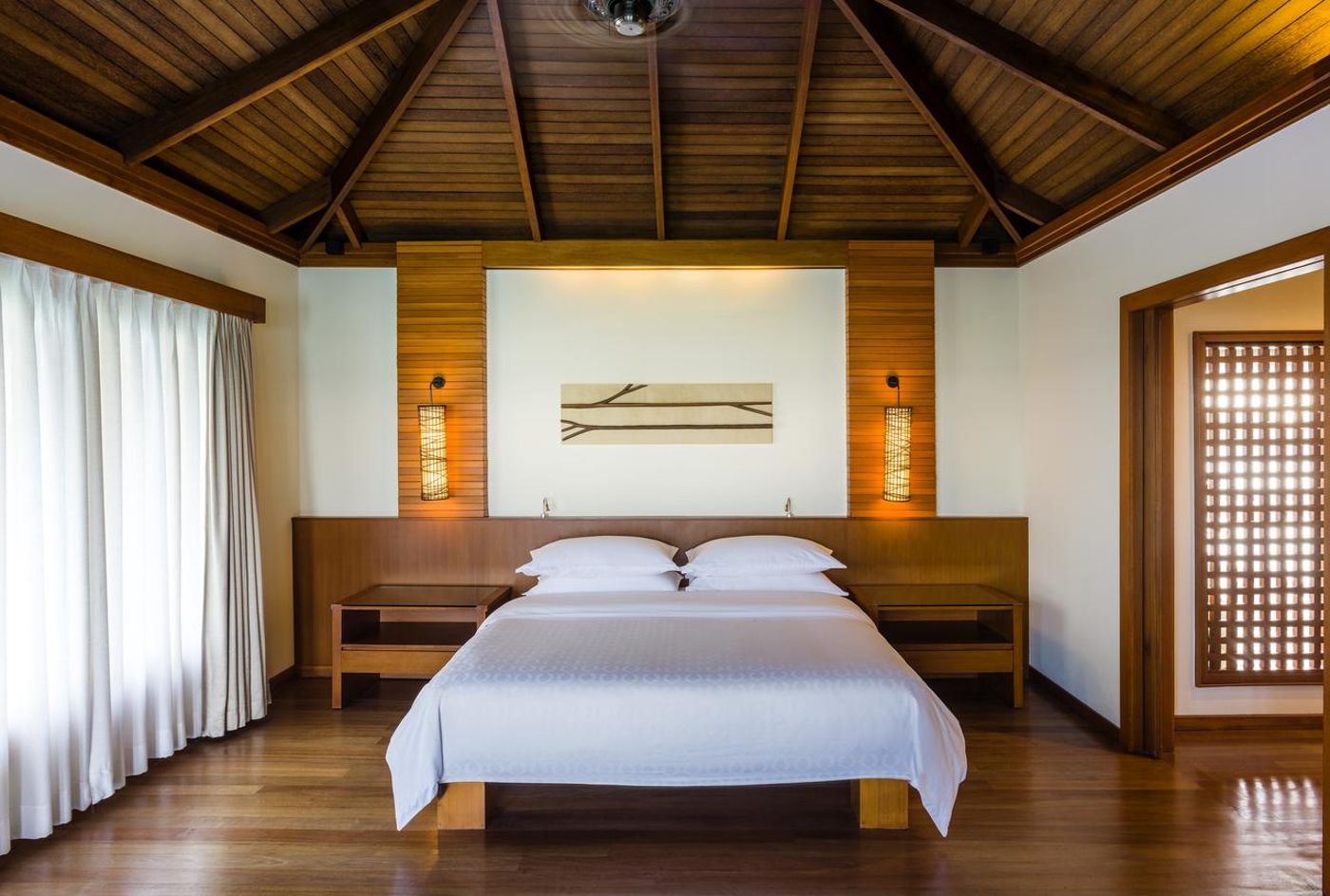 Sheraton Maldives Full Moon Resort & Spa