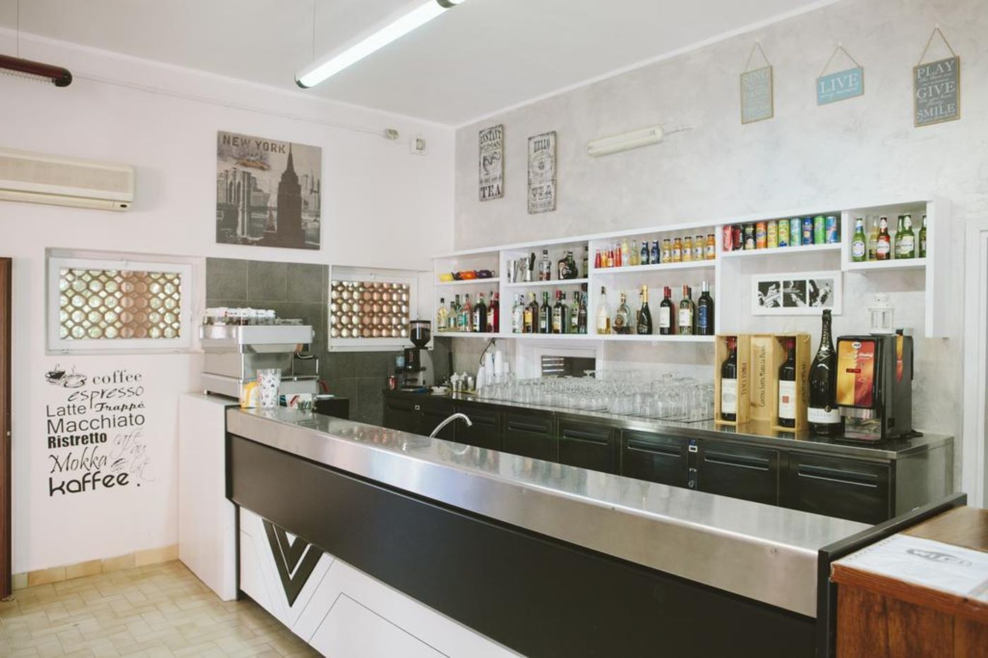 Torre-Del-Porticciolo-Camping---Village---Gampling-Bar-51