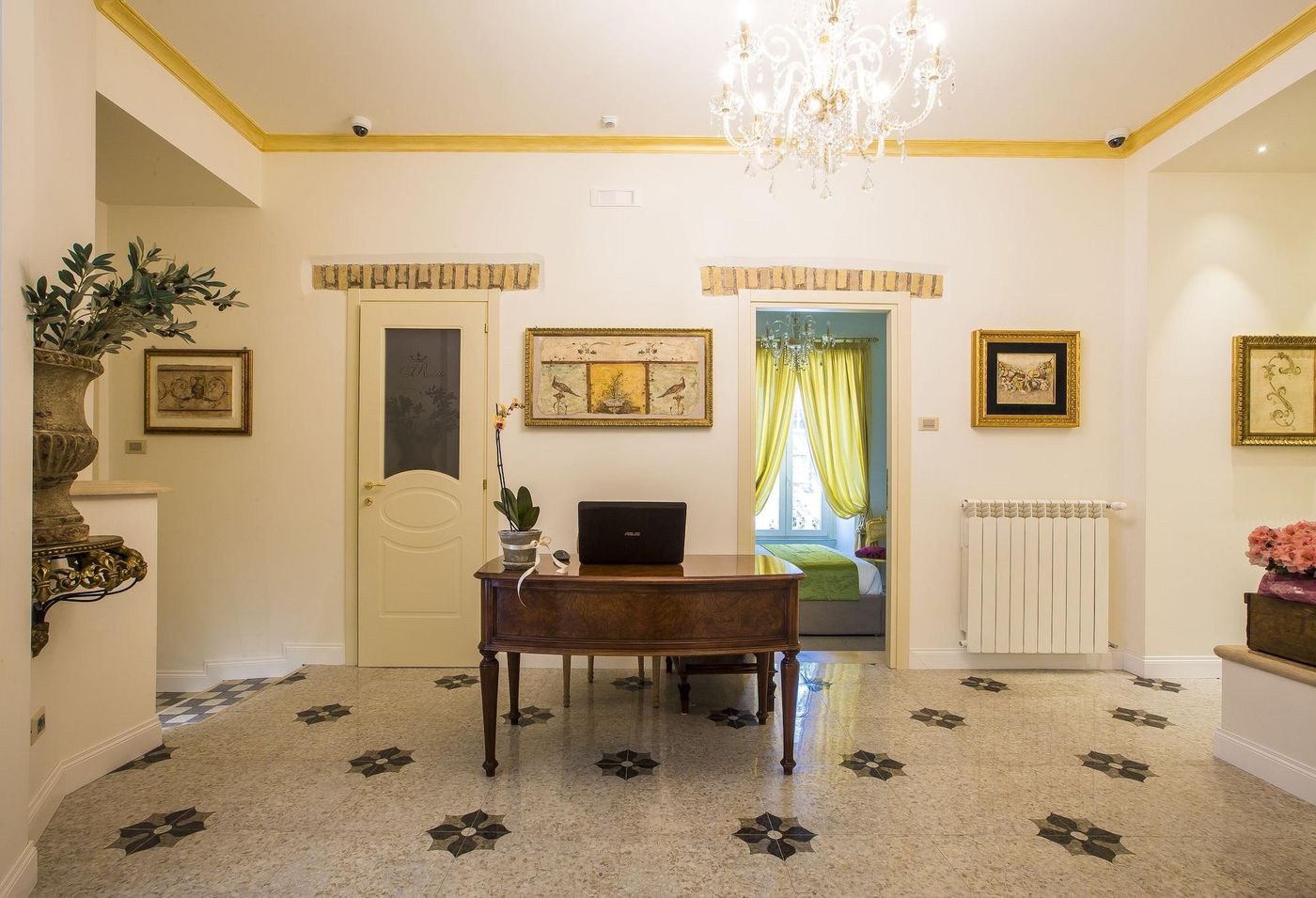 Trastevere-Royal-Suite-Lobby-3