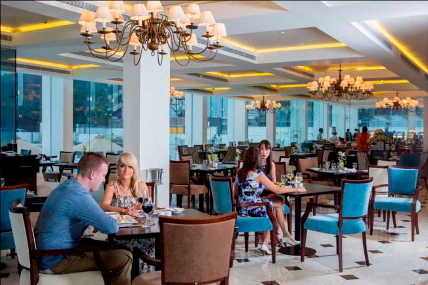 The-Kingsbury-Restaurant-14