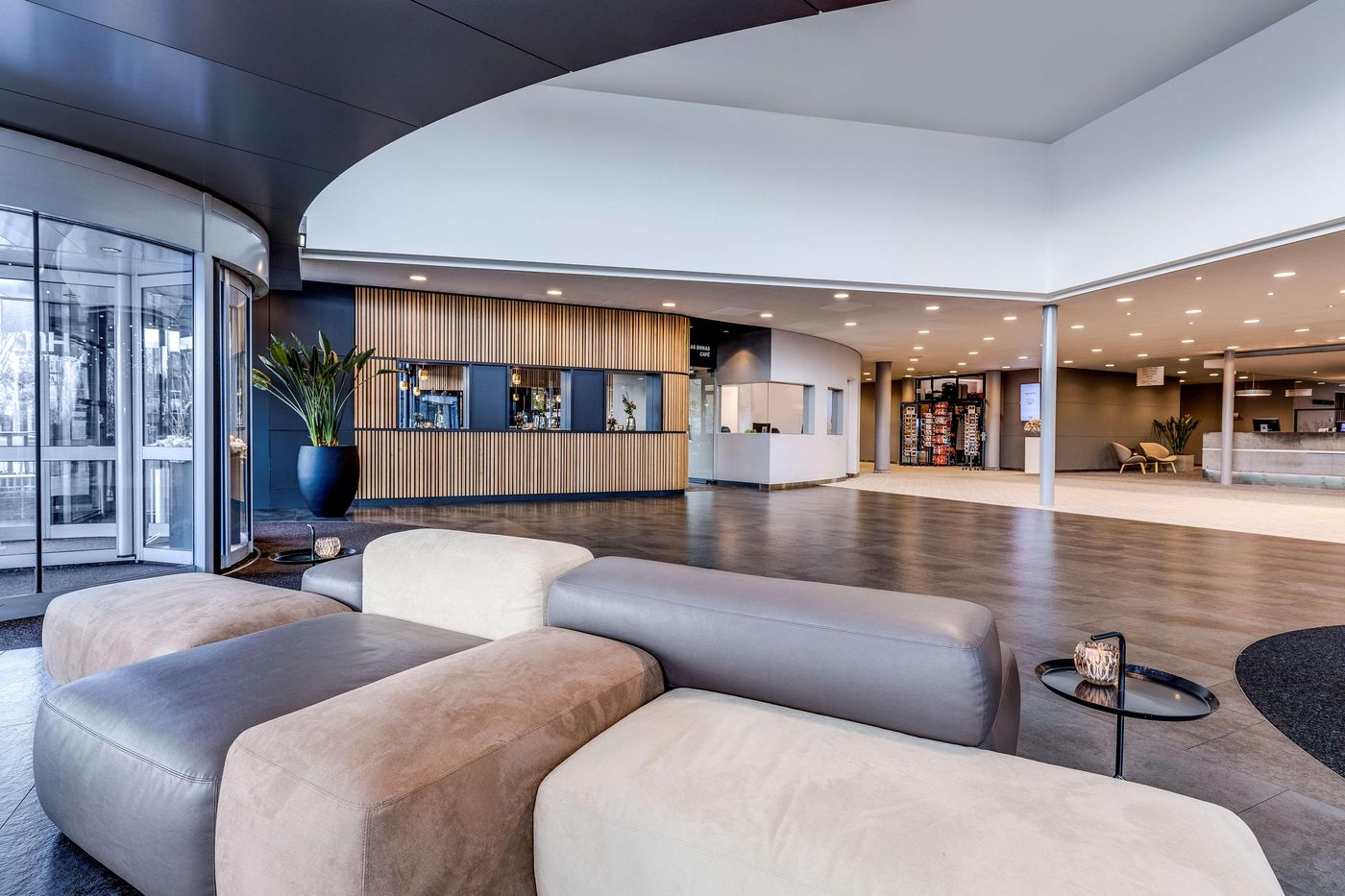 NH Noordwijk Conference Centre Leeuwenhorst-Netherlands-NOORDWIJKERHOUT-Lobby-7