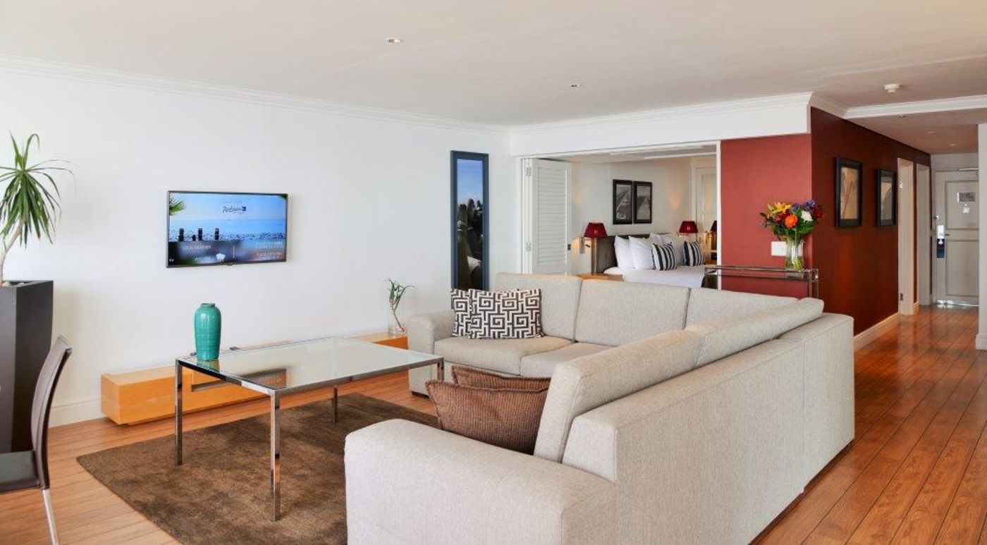 Radisson-Blu-Hotel-Waterfront-General-view-52