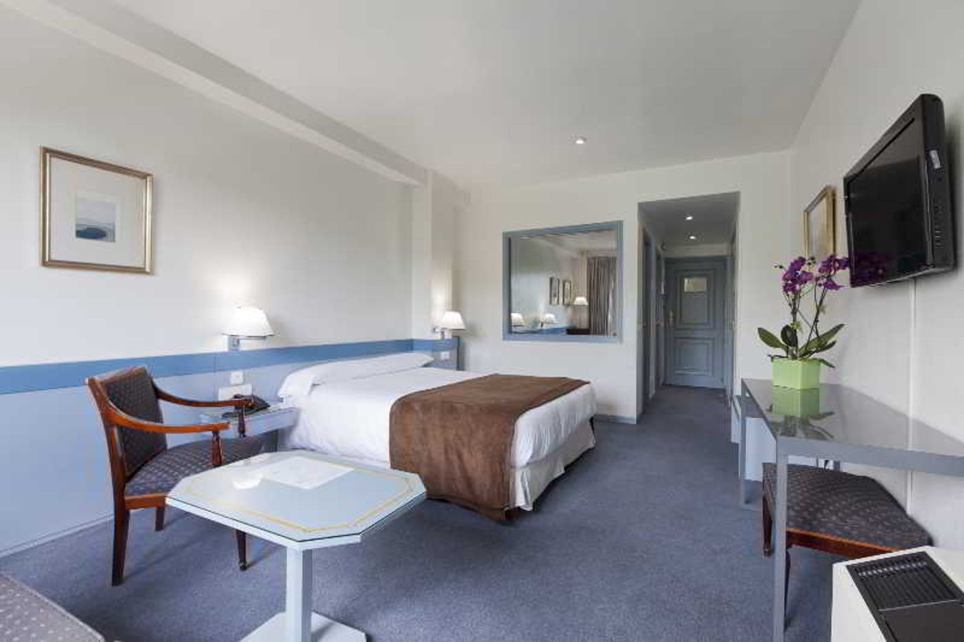 Espahotel-Plaza-de-Espana-Room-17