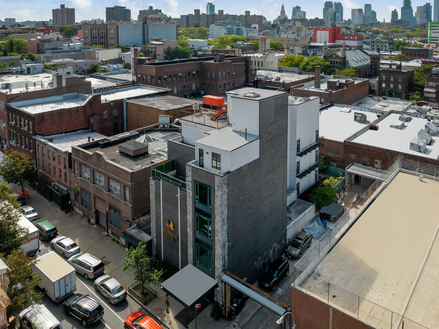 Condor-Hotel-by-Luxurban-General-view-1