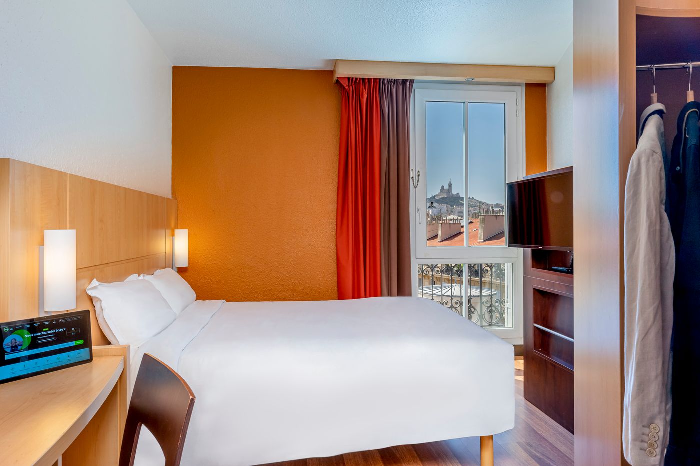 B&B HOTEL Marseille Centre Vieux Port-France-MARSEILLE-Room-8