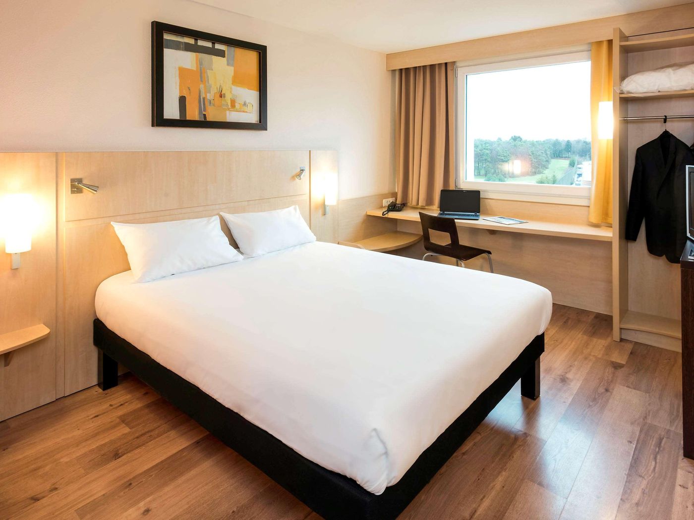 ibis-Luxembourg-Aeroport-Room-26