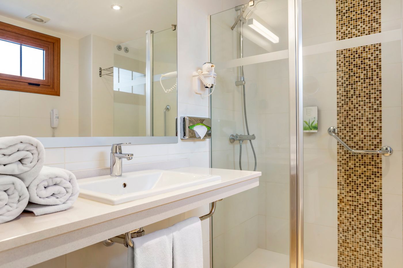 Sunset-View-Club-Room-26