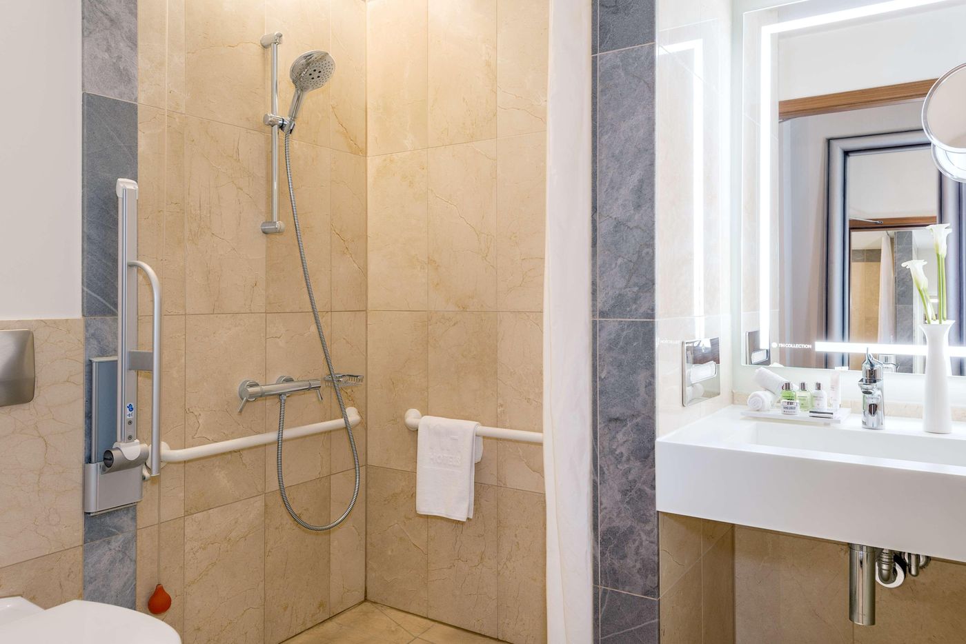 NH-Collection-Berlin-Mitte-Friedrichstrasse-Room-39