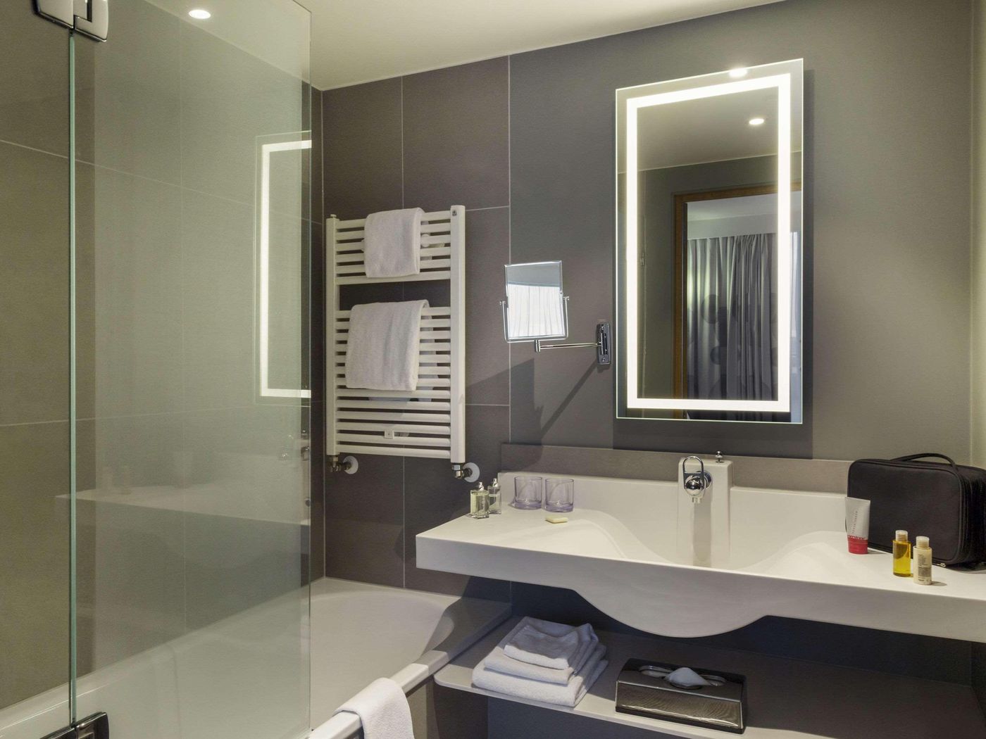 Novotel-Geneve-Centre-Room-22